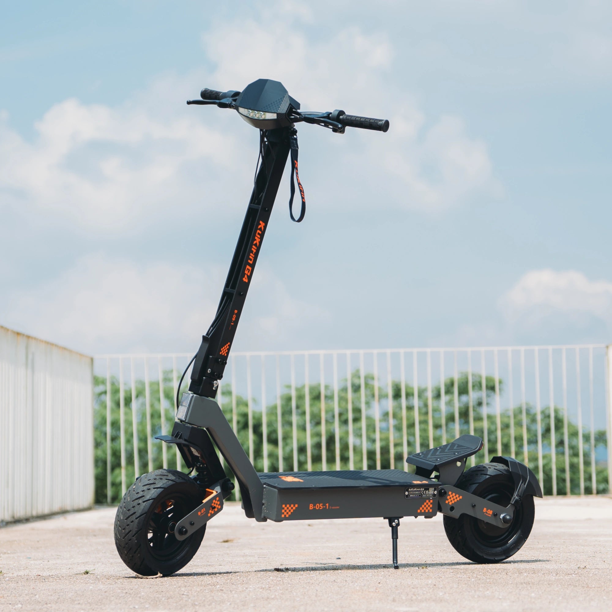 Trottinette électrique tout-terrain KuKirin G4 (nouveauté 2026) – Moteur 2000 W, autonomie de 75 km, vitesse maximale de 70 km/h