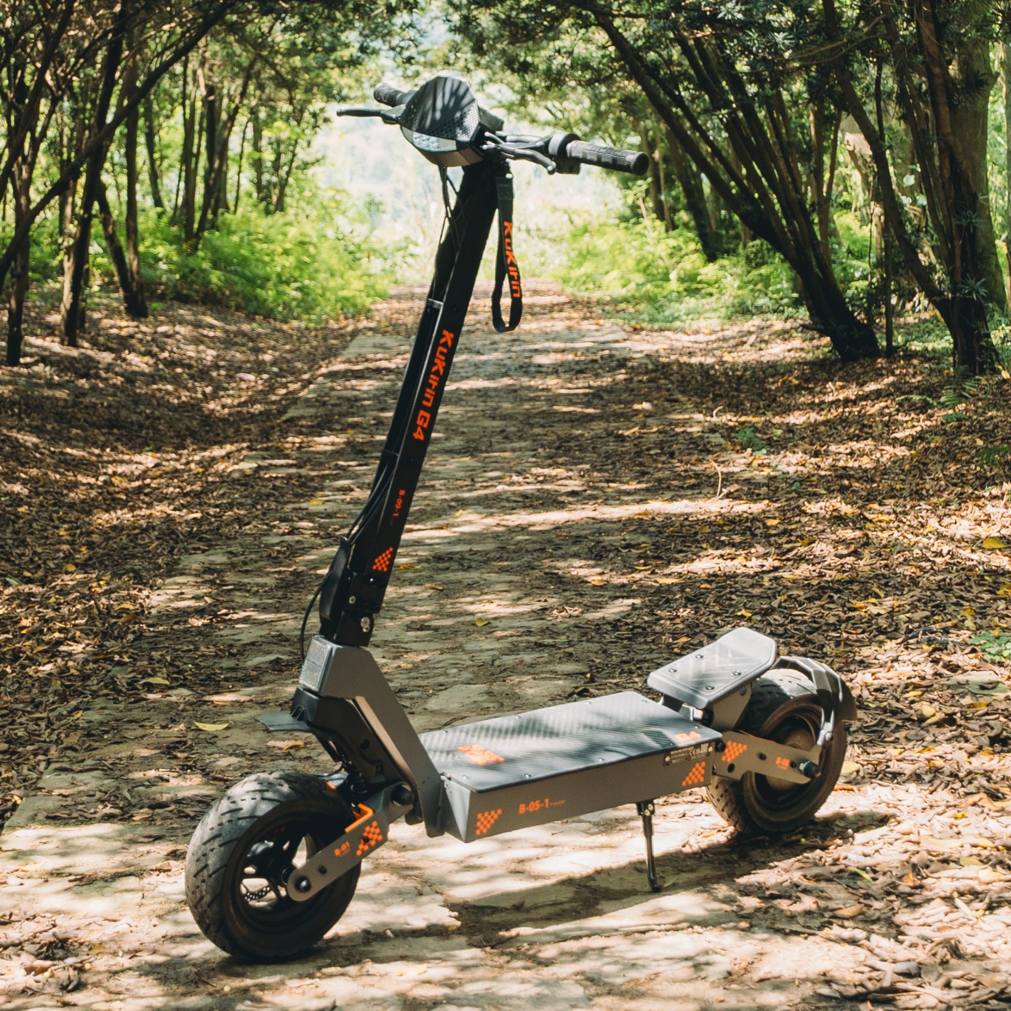Trottinette électrique tout-terrain KuKirin G4 (nouveauté 2026) – Moteur 2000 W, autonomie de 75 km, vitesse maximale de 70 km/h